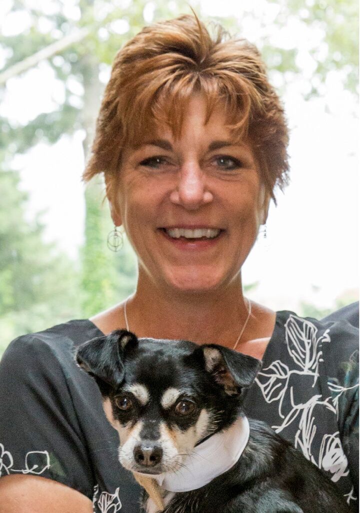 Alexandra Carr-Frederick, Real Estate Broker in Brookings, Agate Realty