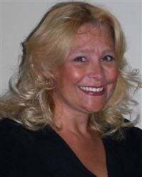 Caroline Merz,  in Grand Haven, ERA Reardon Realty Great Lakes