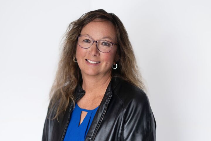 Jody Lautenbach, Associate Real Estate Broker in Pella, Signature Real Estate