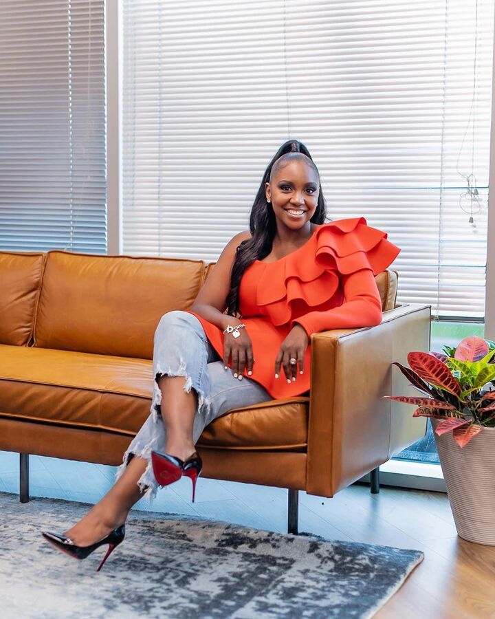 Lindsey Taylor,  in Lexington, 803 Realty