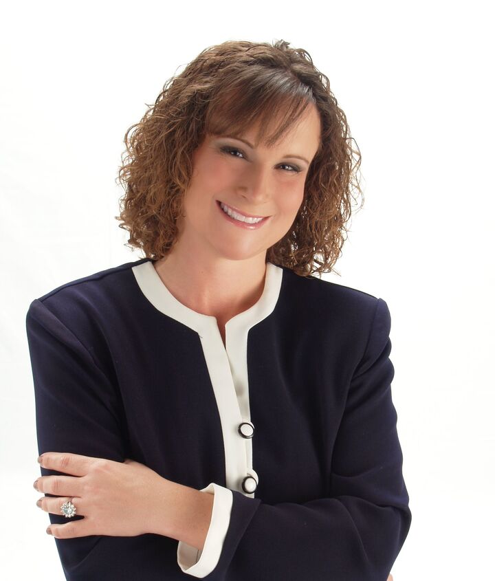 Sharon Scofic, Real Estate Salesperson in Fort Myers, ERA Real Solutions Realty