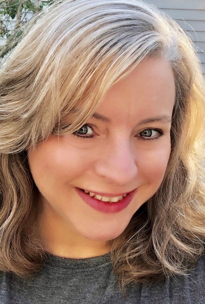 Carolyn Prozzo, Real Estate Salesperson in Brick, Solid Gold Realty