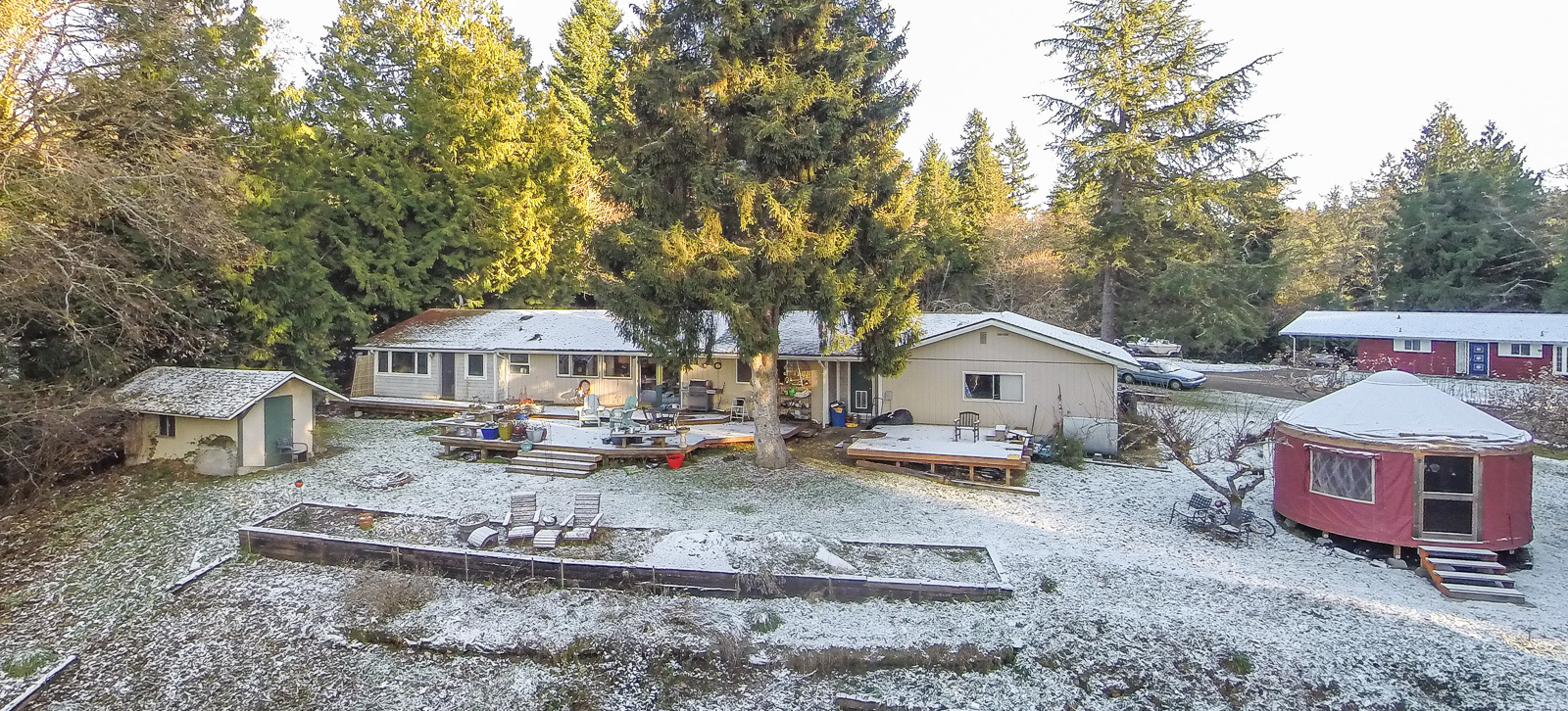 Property Photo: Exterior 13421 108th Ave SW  WA 98070 