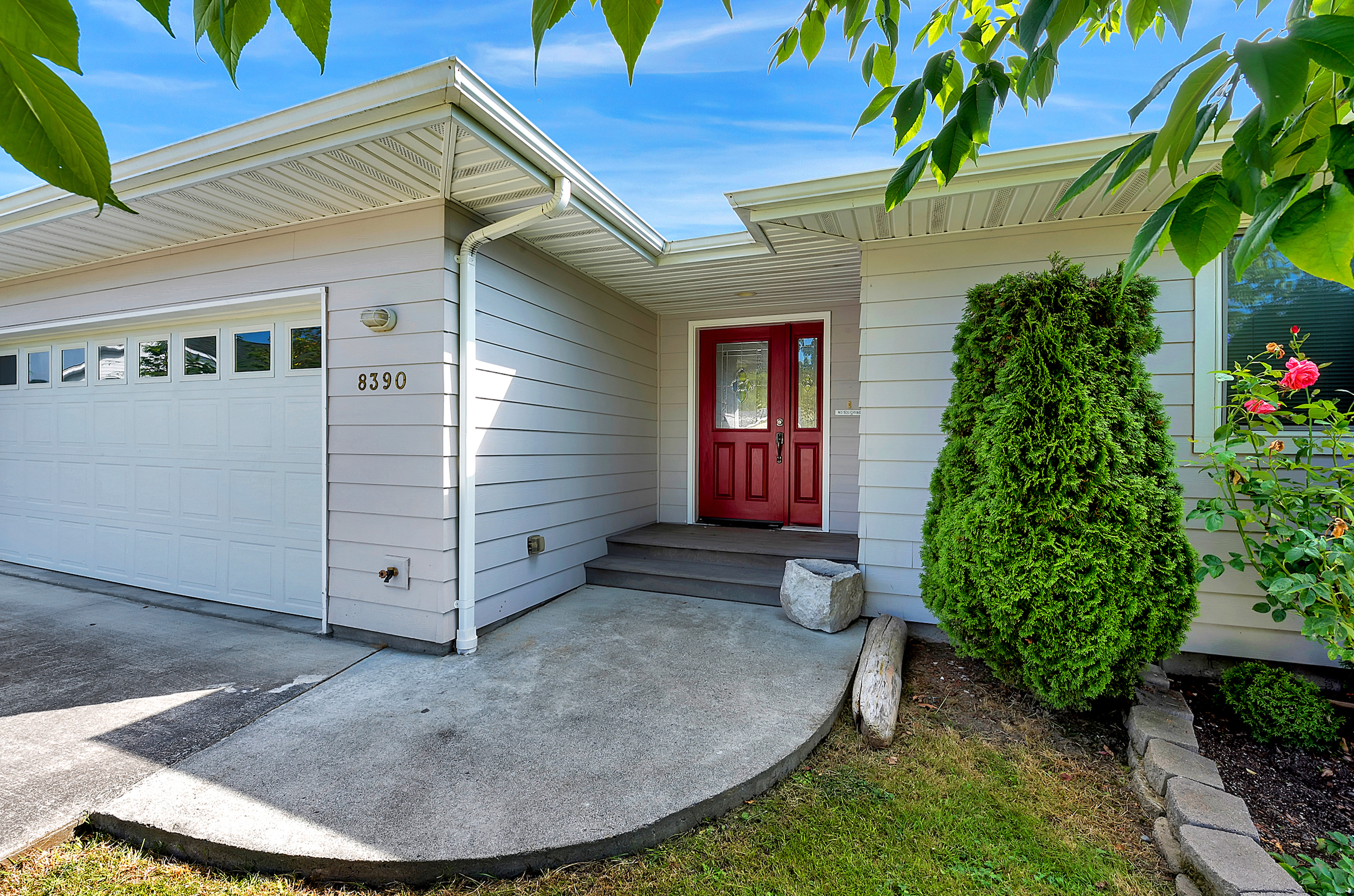 Property Photo: 8390 Richmond Park Rd WA 98230