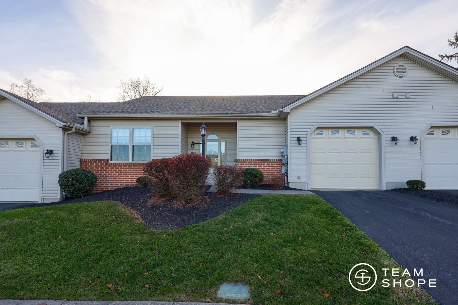 Property Photo:  130 Leonard Lane  PA 17111 