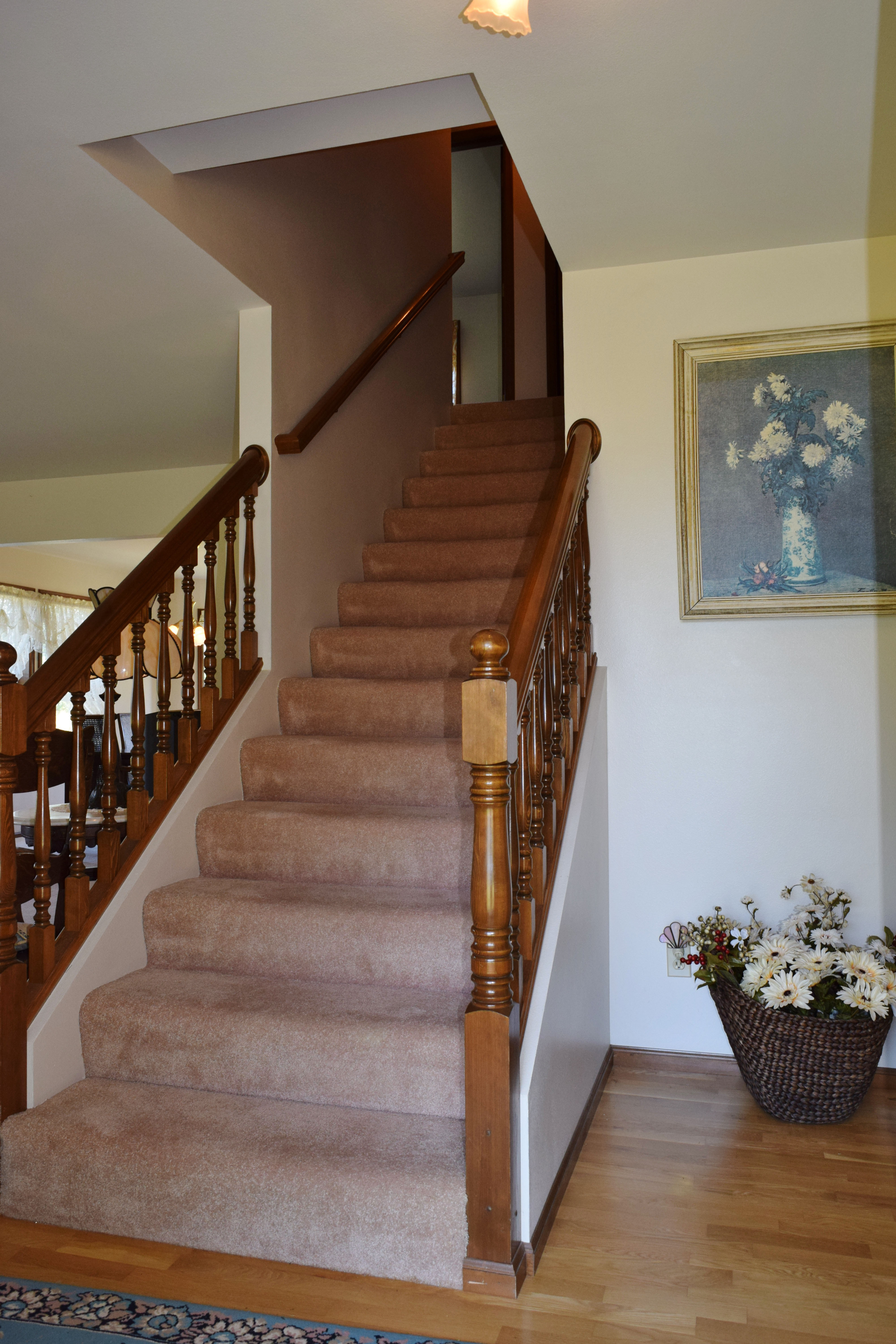 Property Photo: Foyer 1401 Central Rd WA 98247
