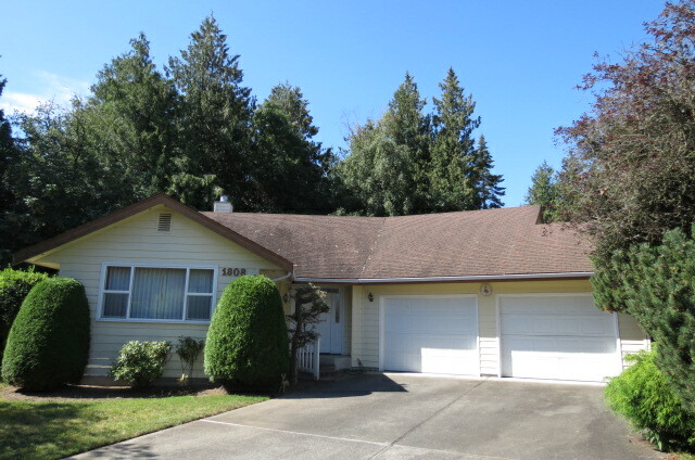 Property Photo:  1808 Fairview Ct  WA 98264 