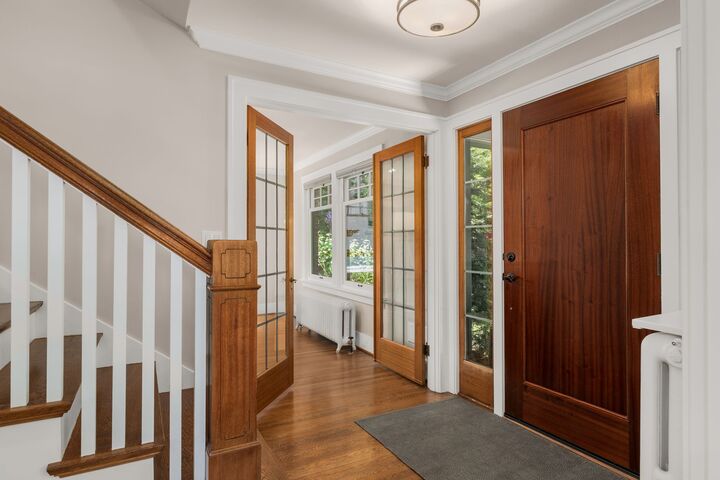 Property Photo:  2406  Bigelow Avenue N  WA 98109 