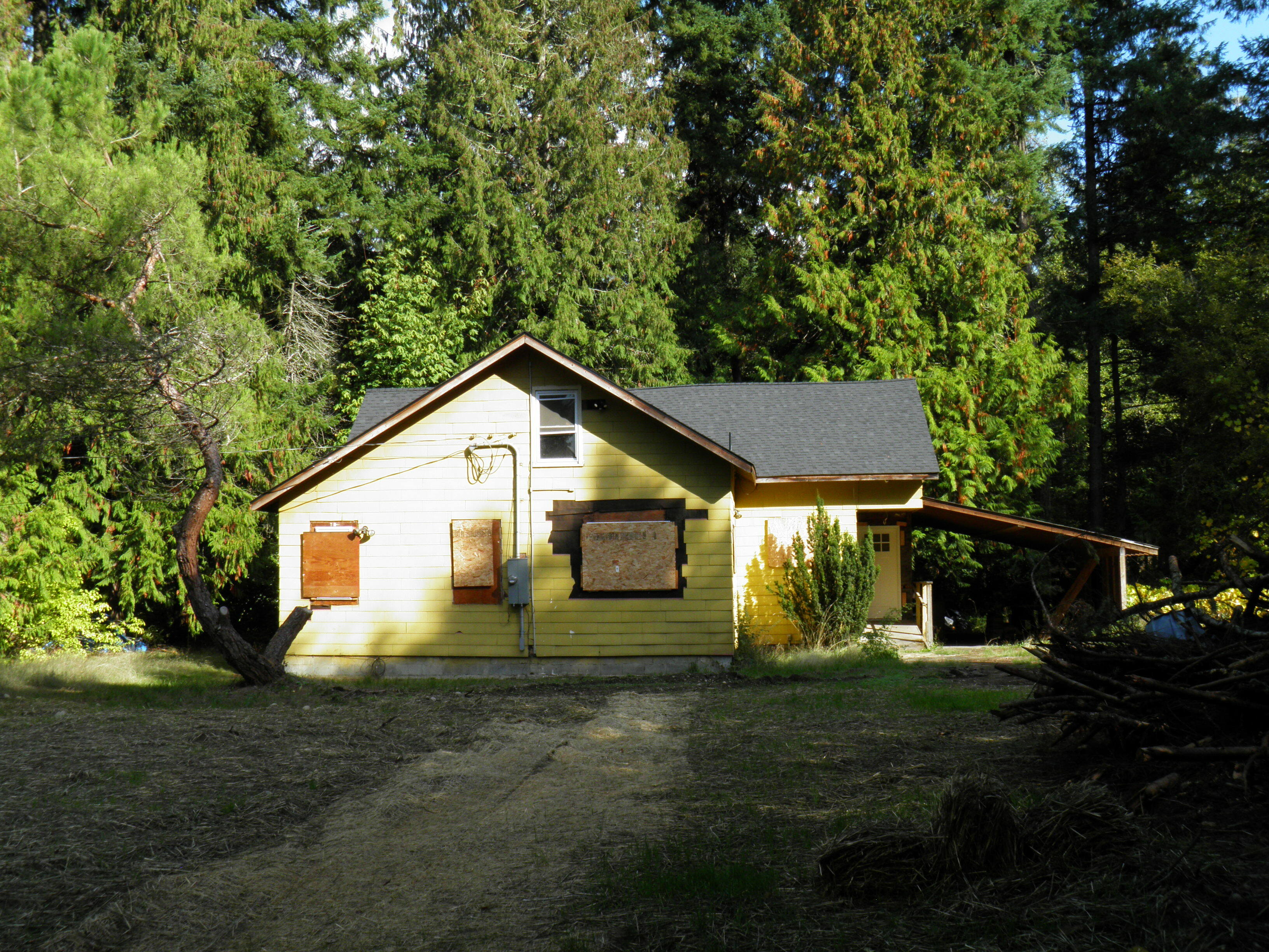 Property Photo:  5818 80th St E  WA 98371 