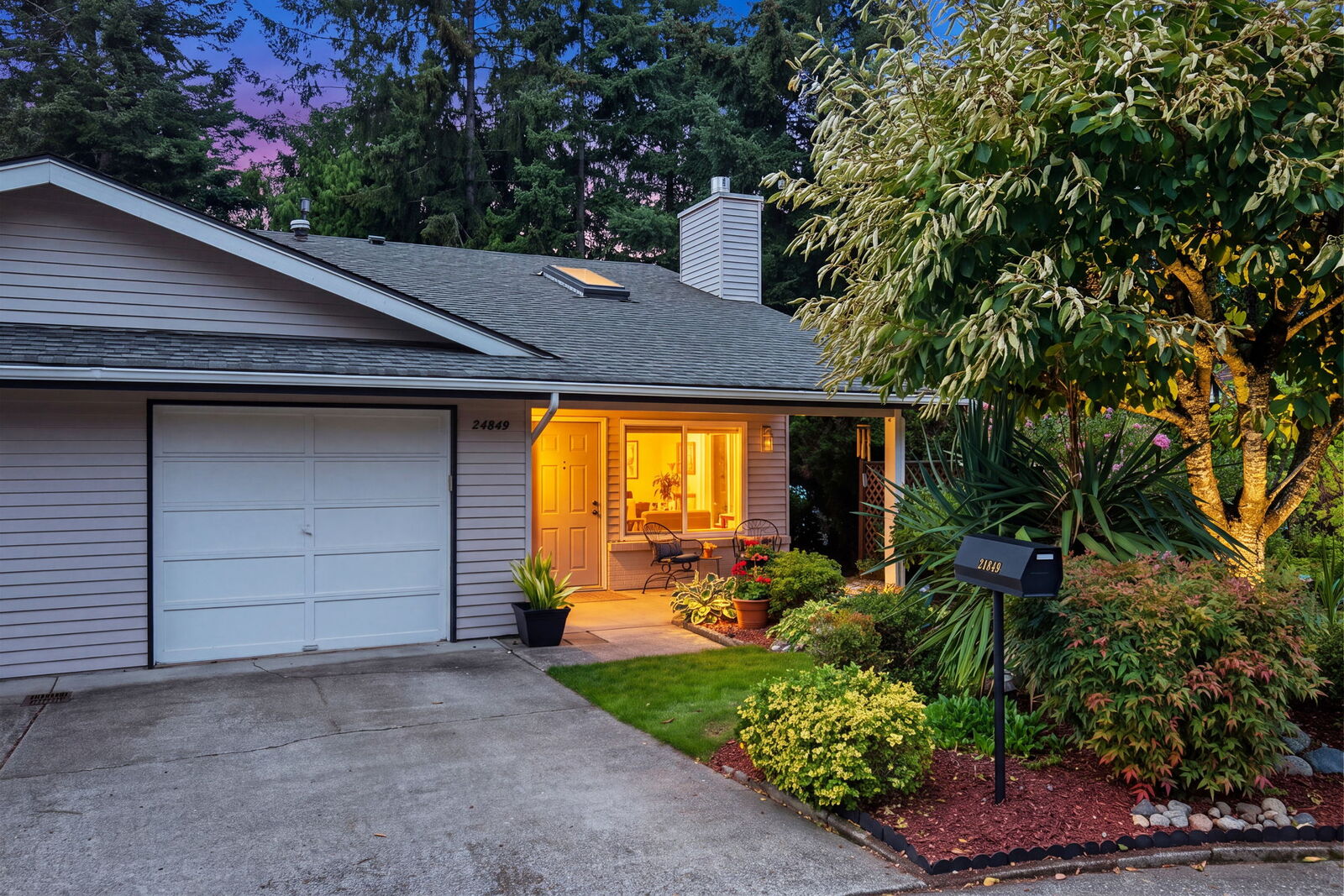 Property Photo: 24849 13th Avenue S WA 98198