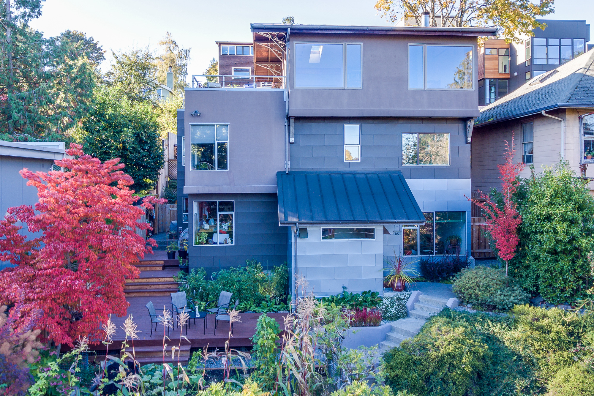 Property Photo: 607 26th Ave E WA 98112