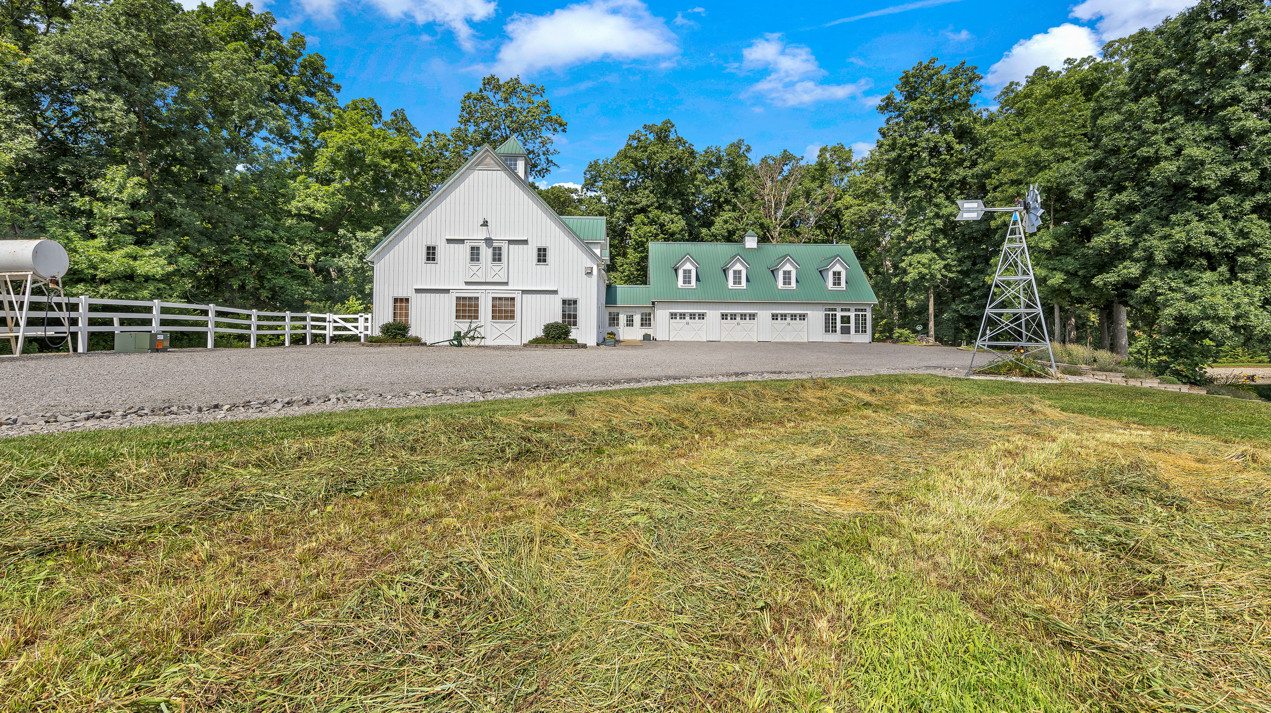 Property Photo: 2950 Zingg Road IL 62260