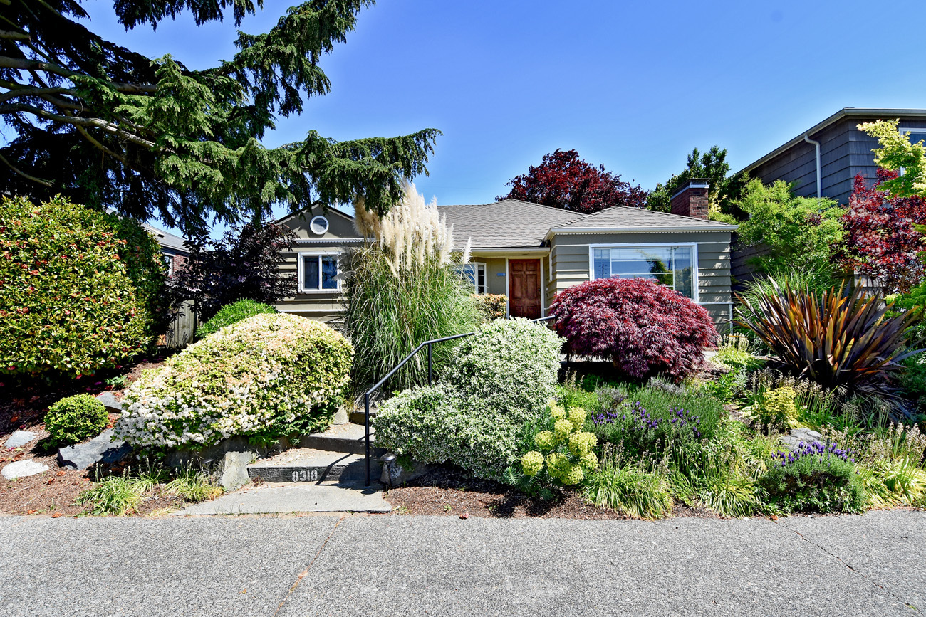 Property Photo:  8318 Jones Ave NW  WA 98117 