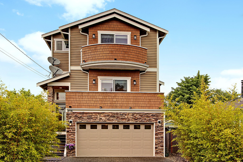 Property Photo:  316 NW 76th St  WA 98117 