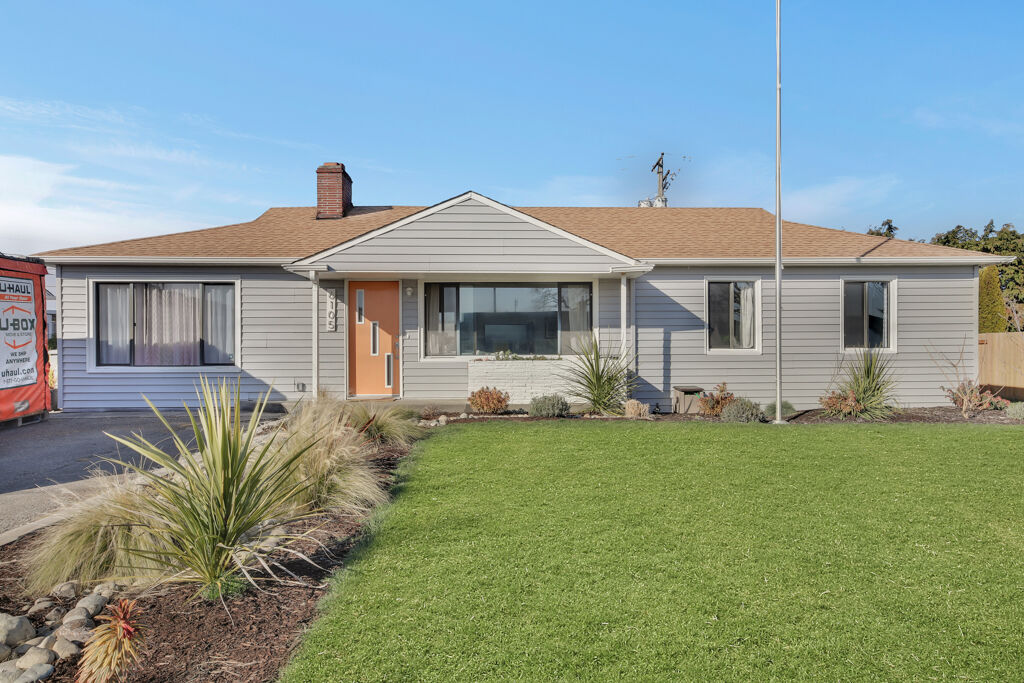 Property Photo: 6105 Wildaire Rd SW WA 98499
