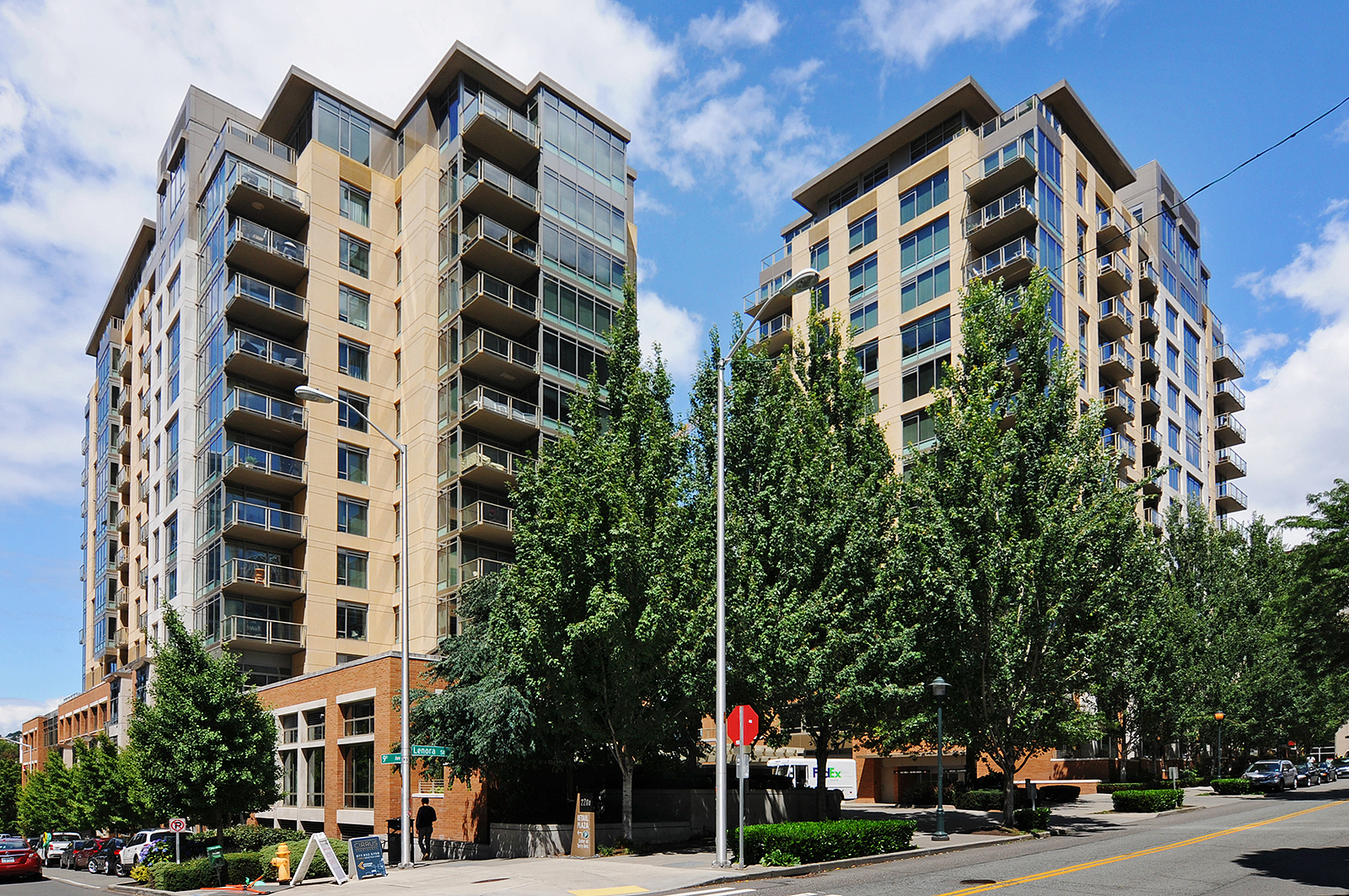 Property Photo: 900 Lenora St 804 WA 98121
