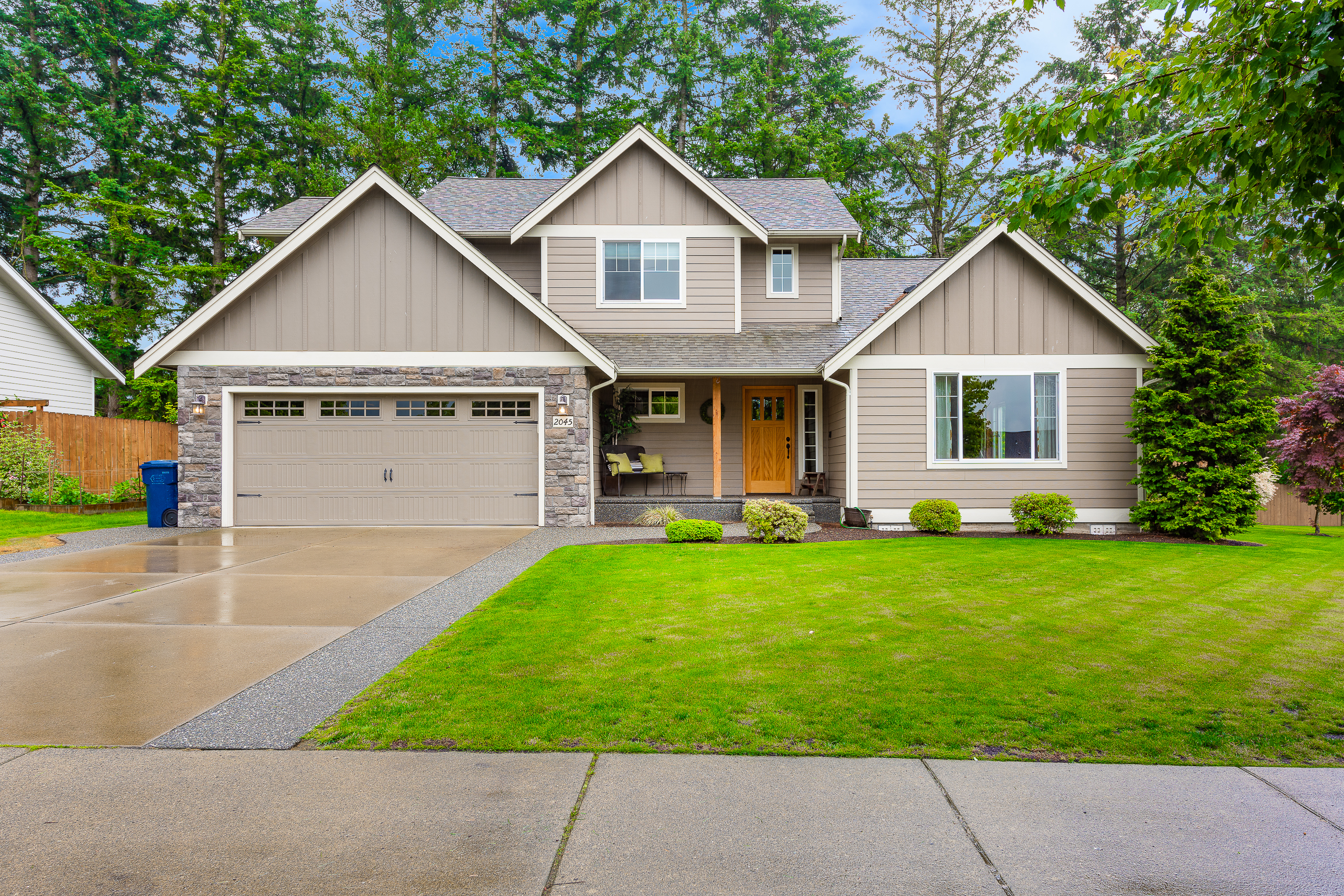 Property Photo:  2045 Mercedes Dr  WA 98264 