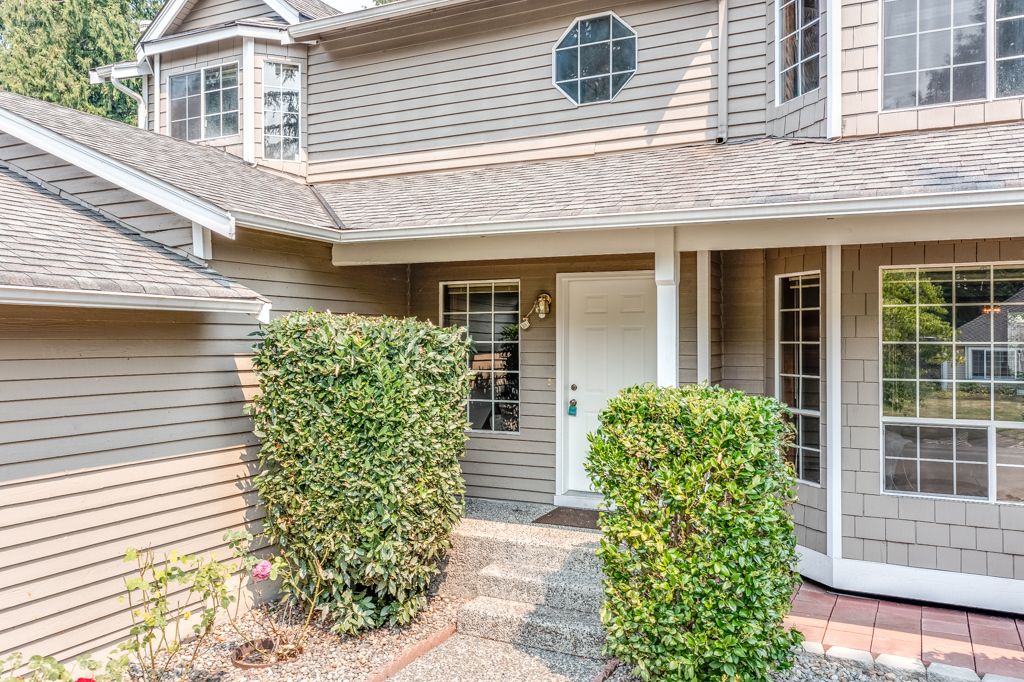 Property Photo: 17424 NE 139th Place WA 98052