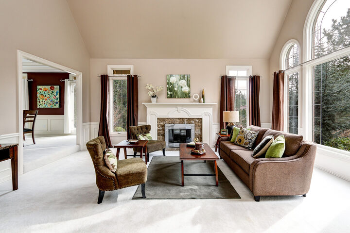 Property Photo: Foyer/living room 2745 140th Ave NE  WA 98005