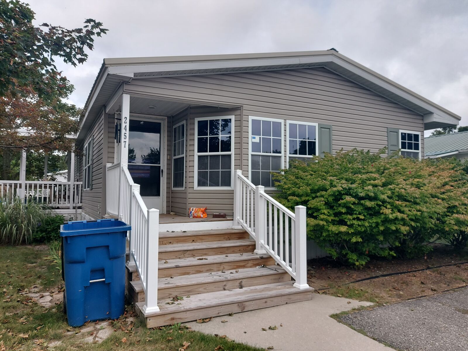 Property Photo: 2457 Friendship Dr MI 49686
