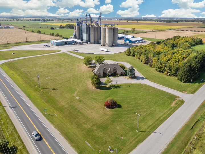 Photo de la propriété:  69219 Victoria Drive  ON N0M 1K0