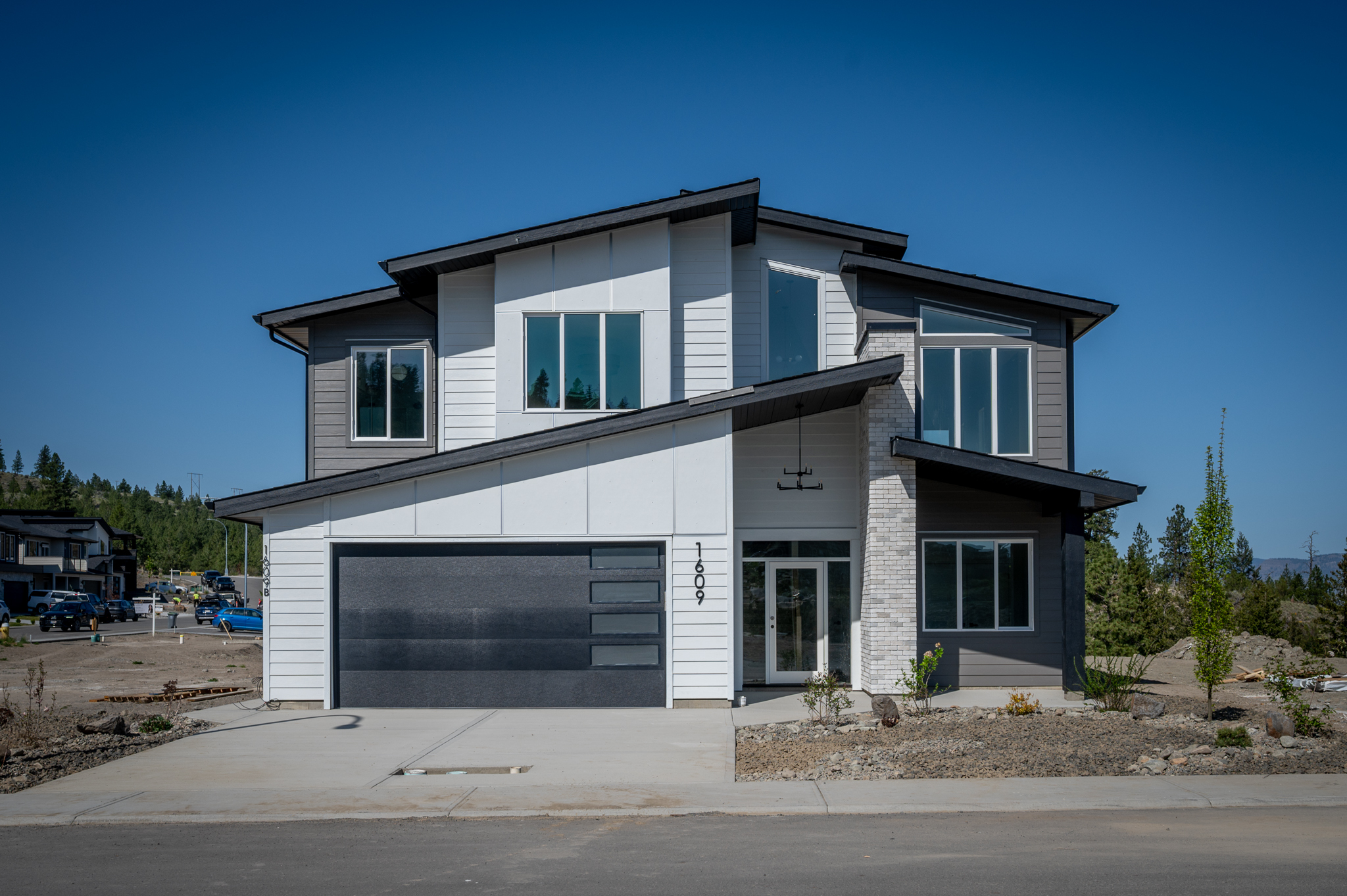 1609 Cordonier Place  Kamloops BC V2E 0E4 photo