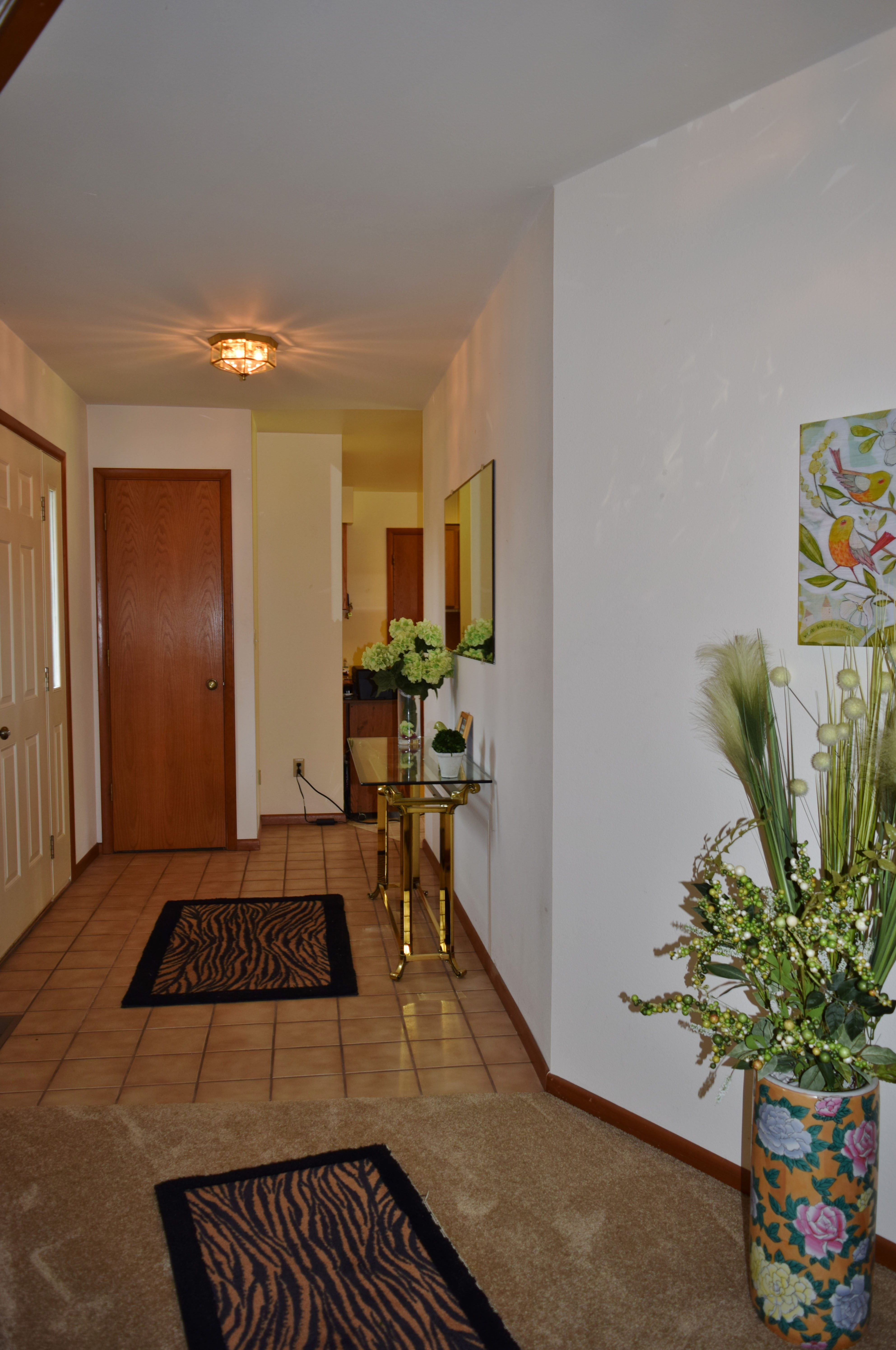 Property Photo: Foyer 1073 Birch Bay Lynden Rd WA 98264