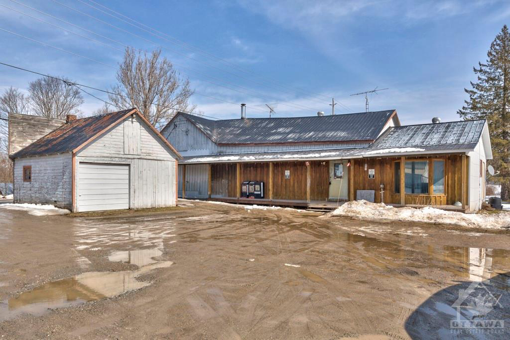 Property Photo:  5639 McDonalds Corners Rd.  ON K0G 1M0 