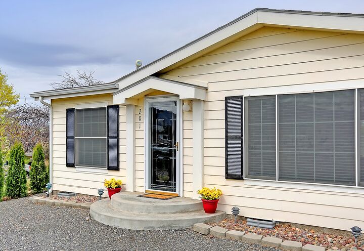 201 Pear Place SW  Mattawa WA 99349 photo