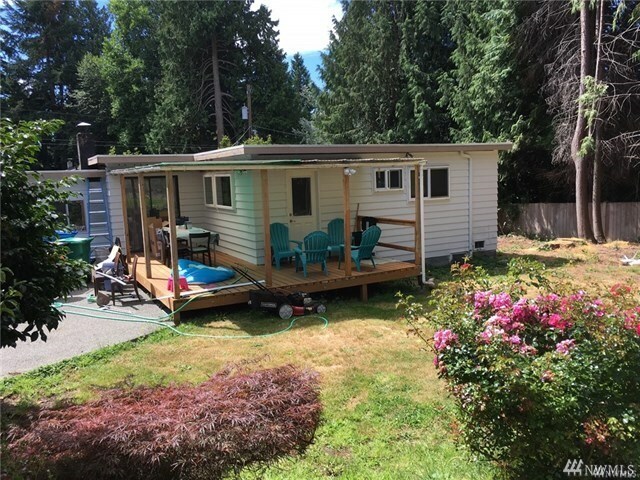 Property Photo:  304 NE 152nd St  WA 98155 