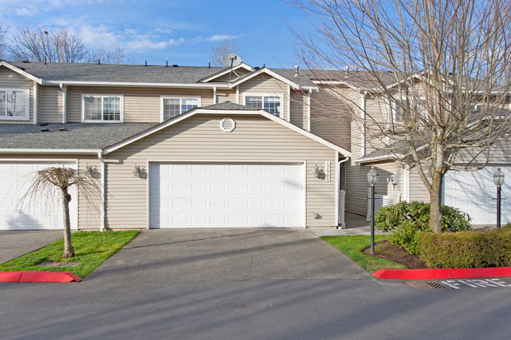 Property Photo:  17505 110th Lane SE 30  WA 98055 