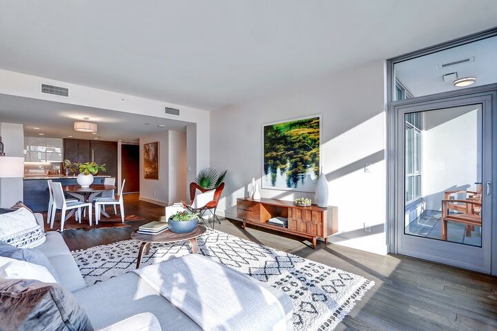 588  Bell Street 203S  Seattle WA 98121 photo