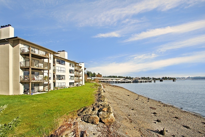 Property Photo:  428 Harborview Dr SE 136  WA 98110 