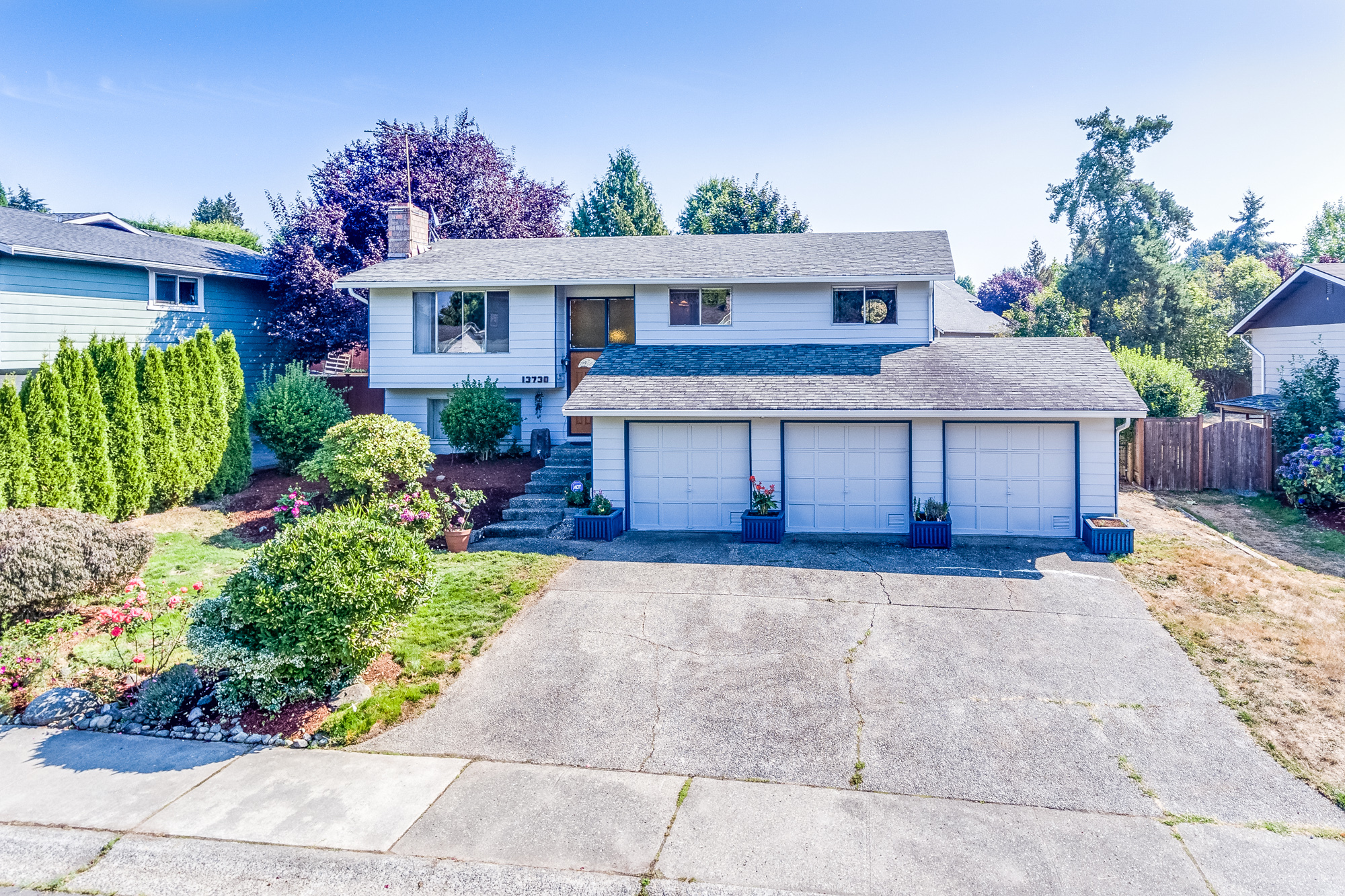 Property Photo:  13730 129th Place NE  WA 98034 