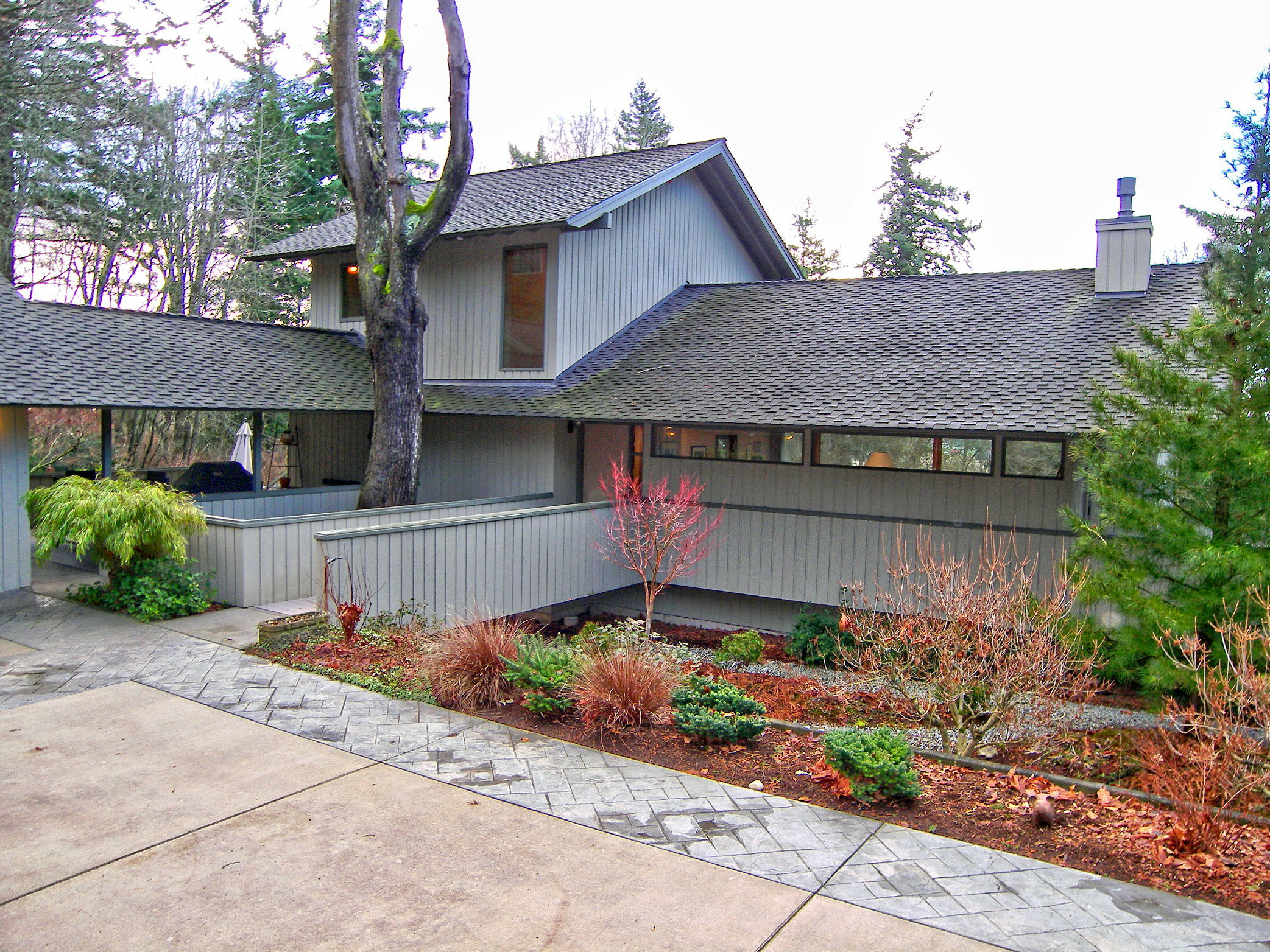 Property Photo:  5800 Southview Lane  WA 98248 