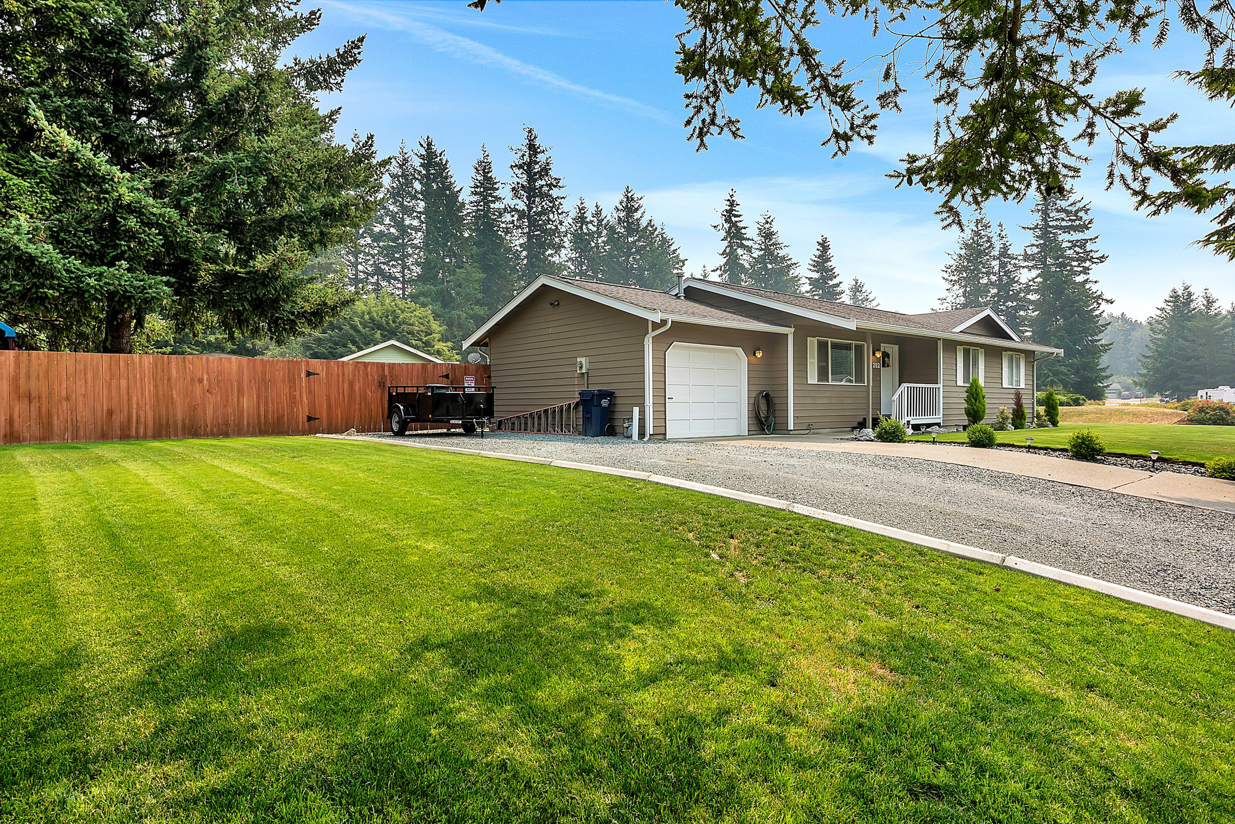 Property Photo:  202 Cashmere Lane  WA 98247 