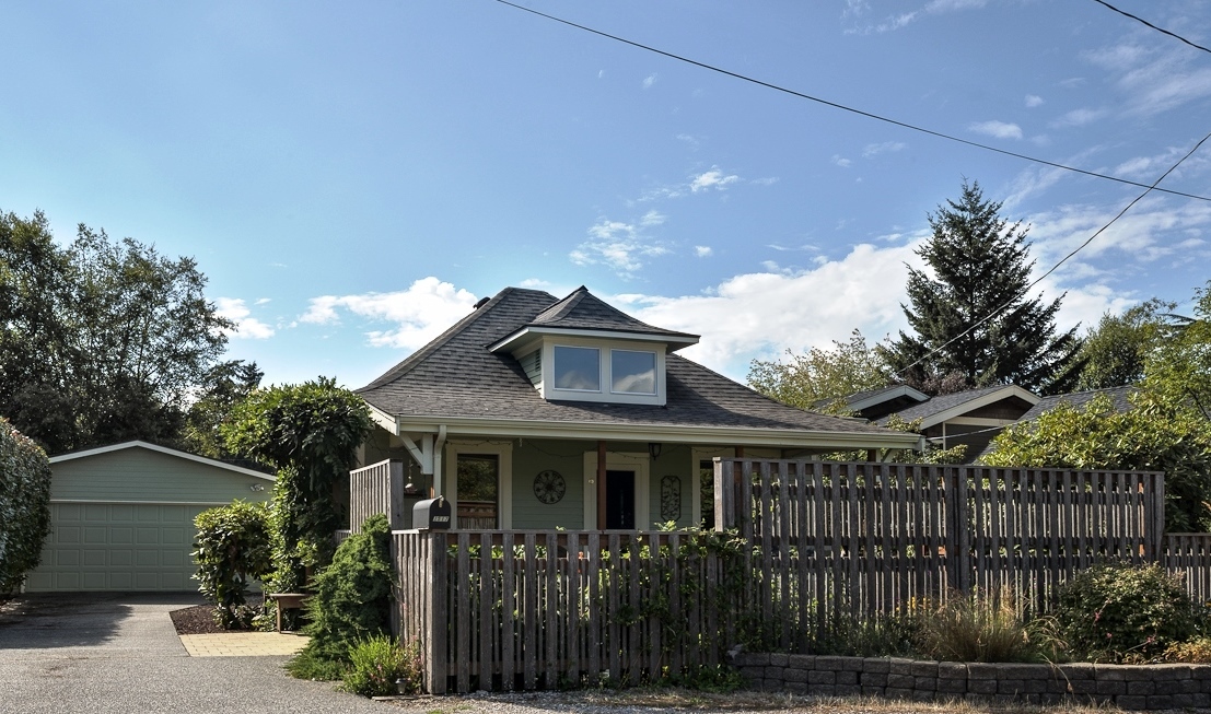 Property Photo:  1517 Fairview St  WA 98229 