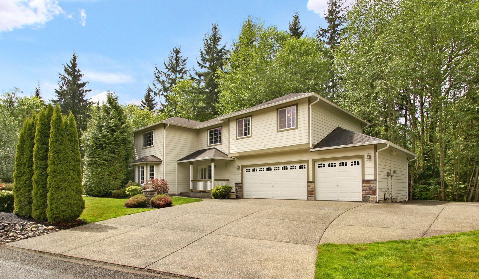 Property Photo: 9716 83rd Ave NE WA 98270