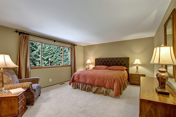 Property Photo: Master bedroom 18342 NE 201st Dr  WA 98077 