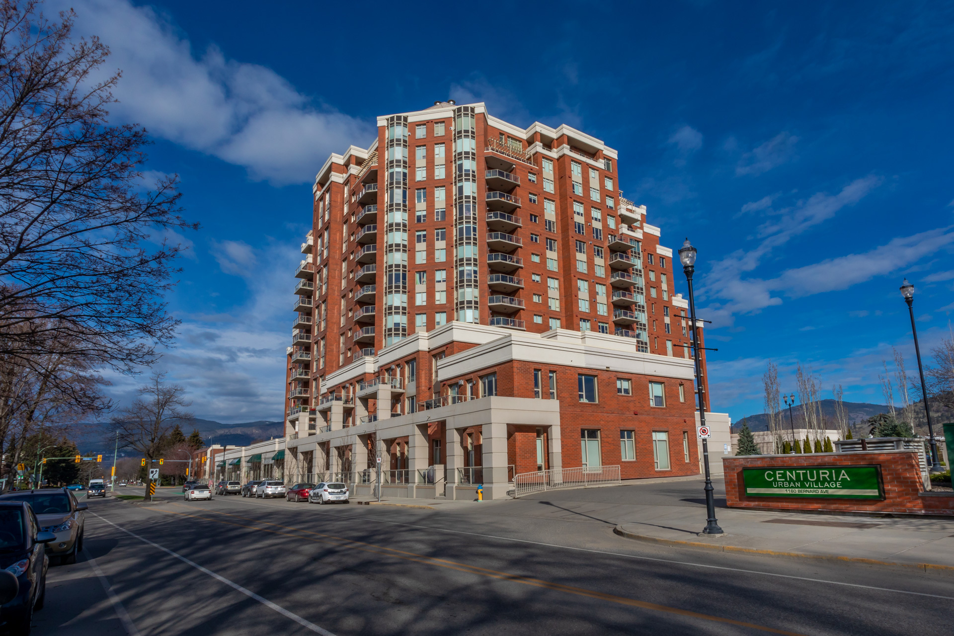 Property Photo: 1160 Bernard Avenue 208 BC V1Y 6R2