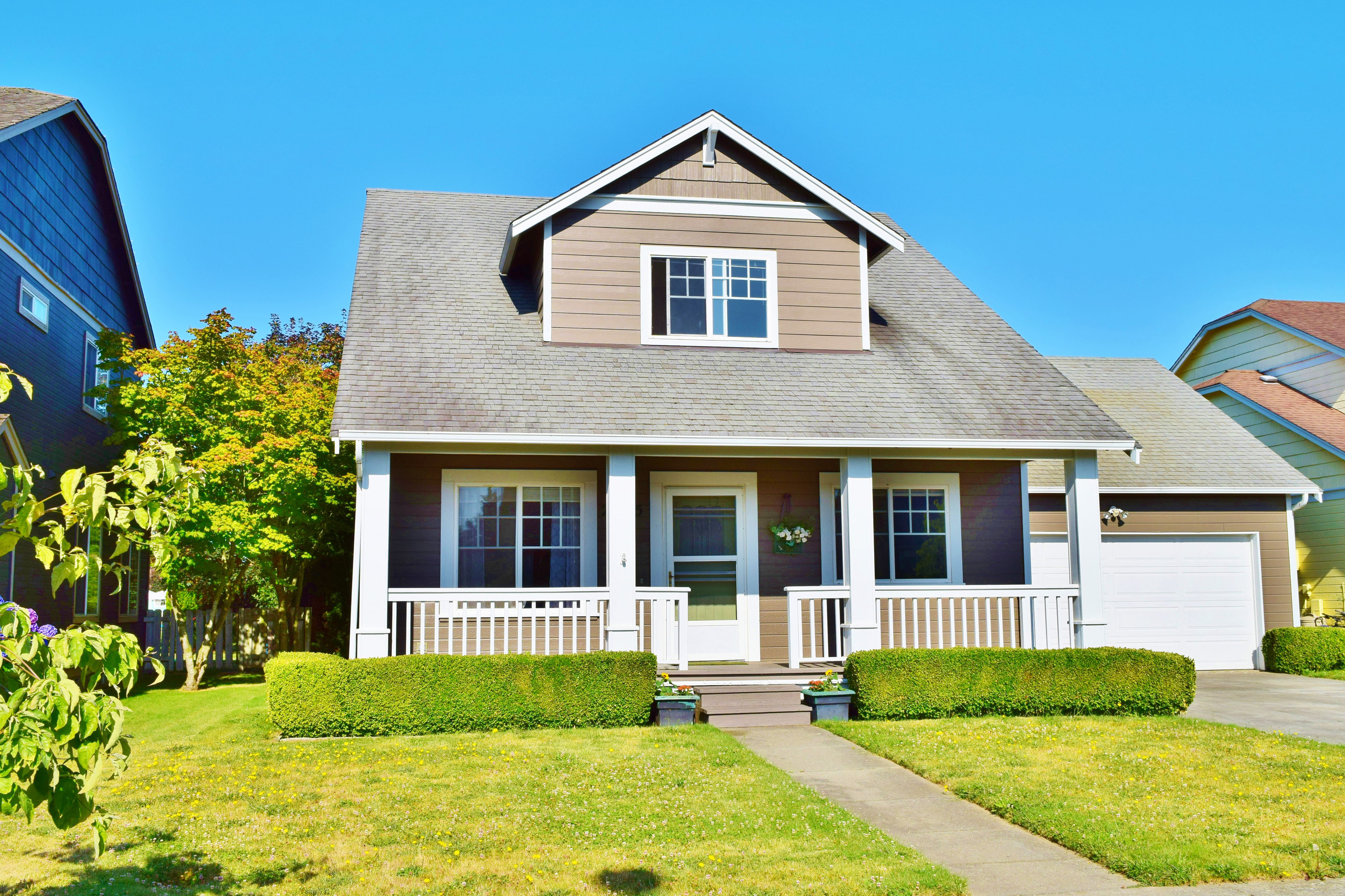 Property Photo: Exterior 2185 Oak St WA 98264