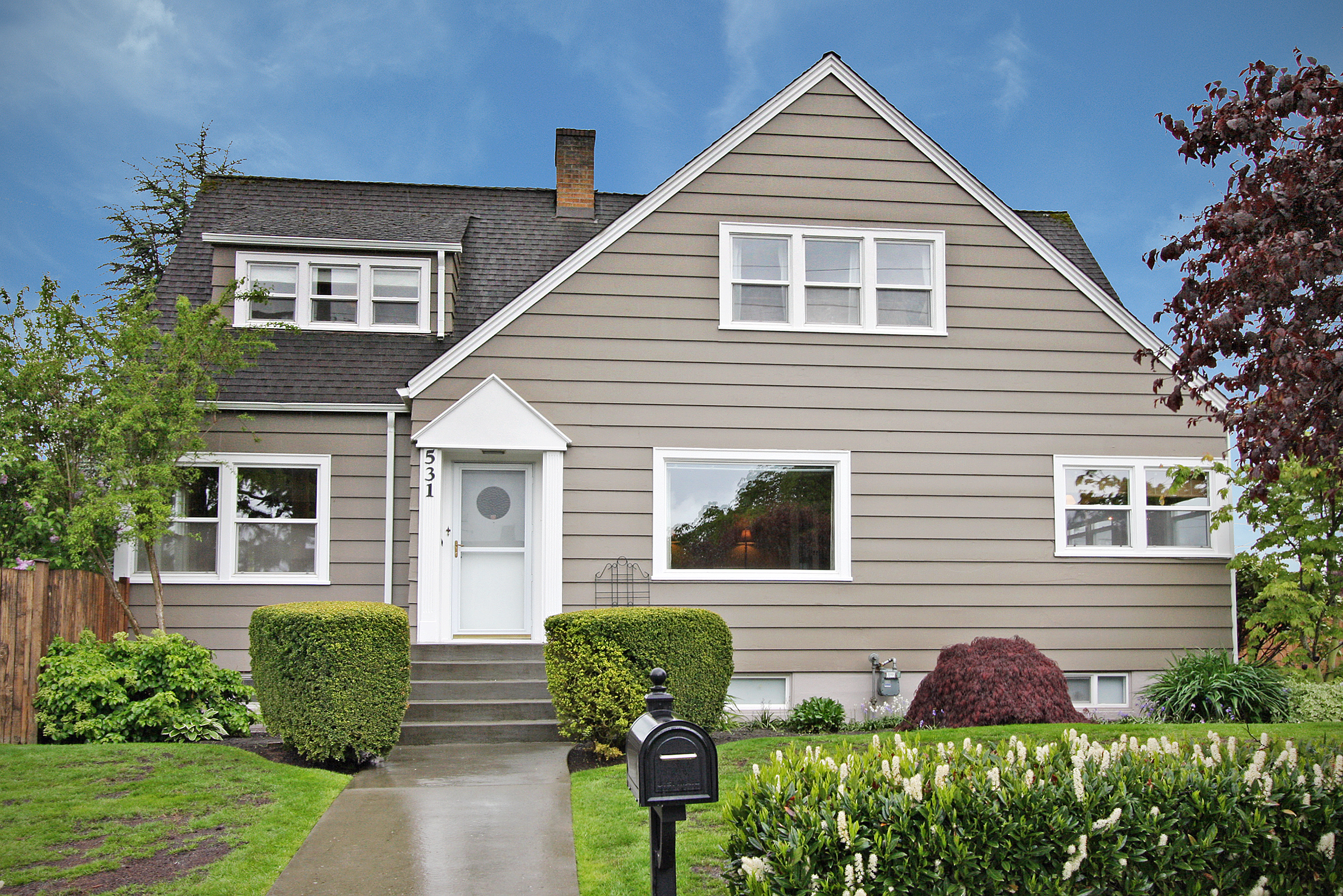 Property Photo:  531 Alverson Blvd  WA 98201 