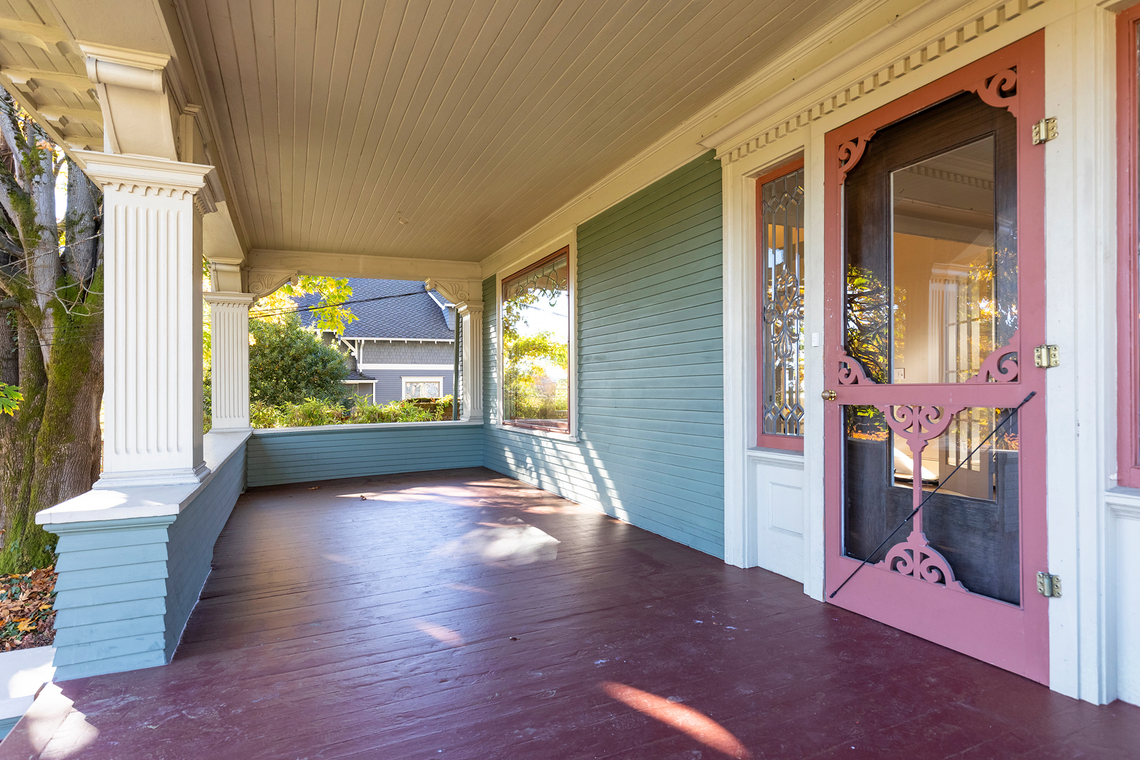 Property Photo: Front Porch 4233 Meridian Ave N  WA 98103 