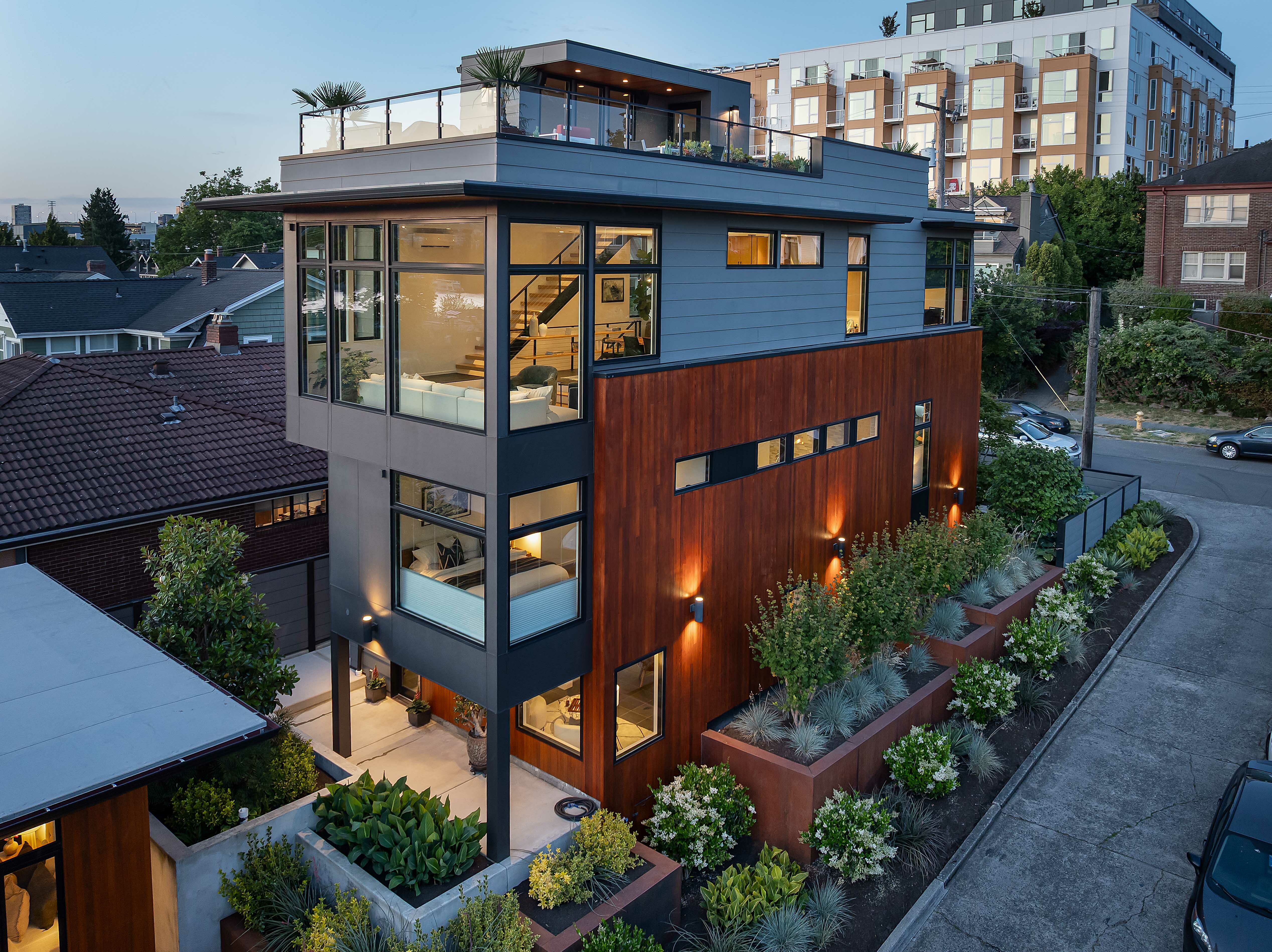 2501  Yale Avenue E  Seattle WA 98102 photo