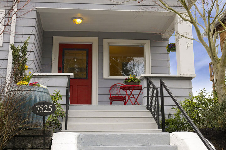 Property Photo: Interior photos 7525 1st Ave NE WA 98115