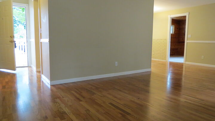 Property Photo: Iinterior 3911 NE 7th St WA 98056