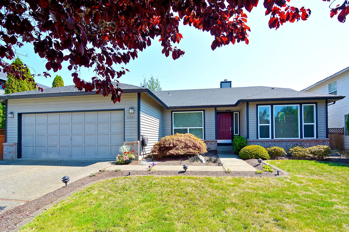 Property Photo:  6601 55th Dr NE  WA 98270 