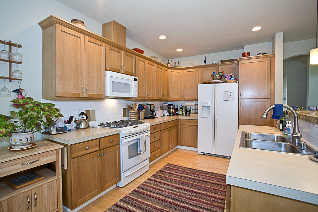 Property Photo: Kitchen 13824 N Creek Dr 2201  WA 98012 