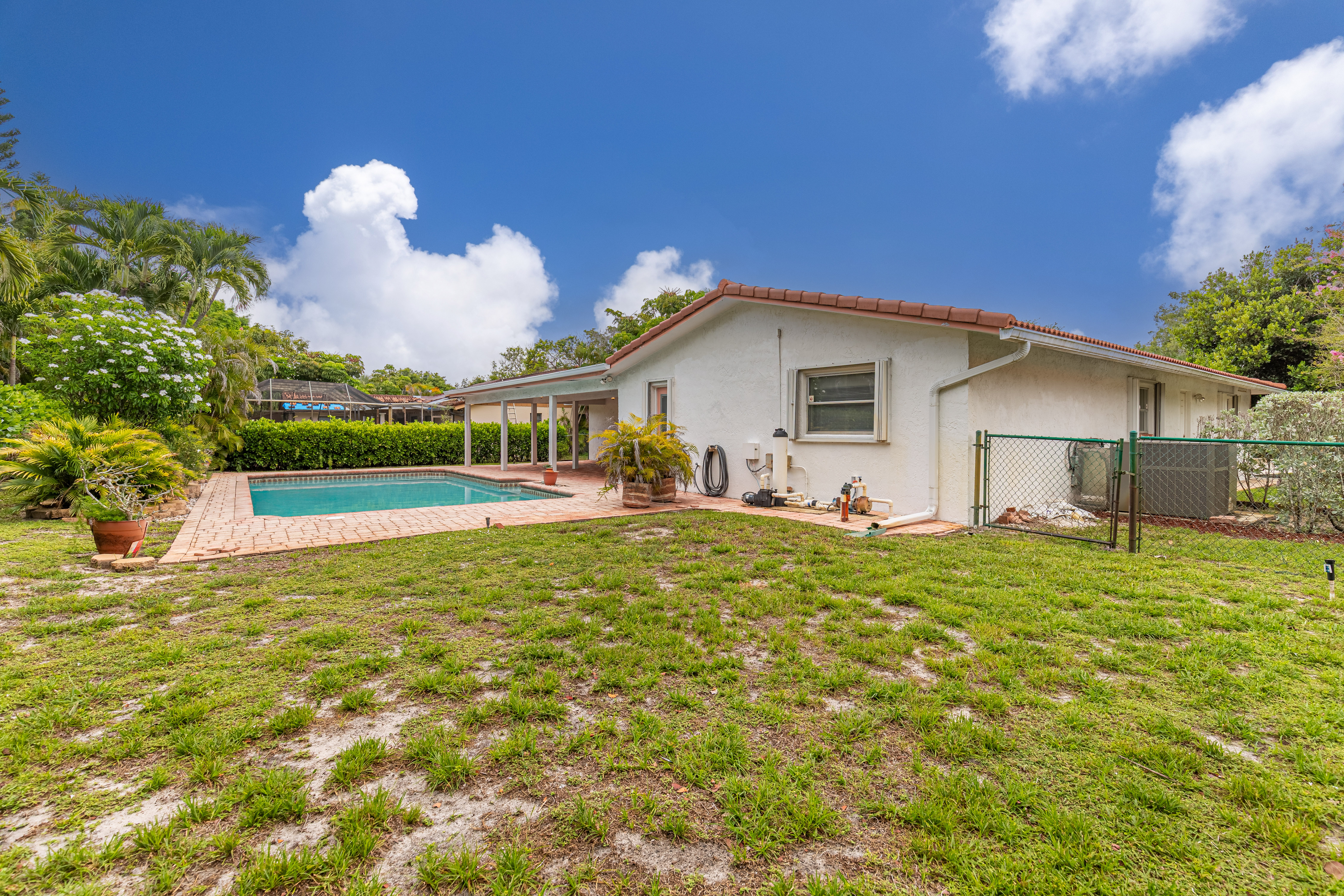 Property Photo: 8277 NW 3rd Place FL 33071