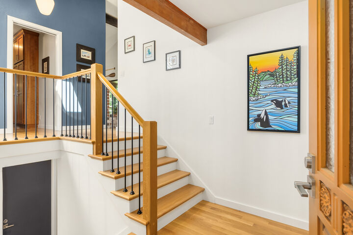 Property Photo: 10621 Battle Point Drive NE WA 98110